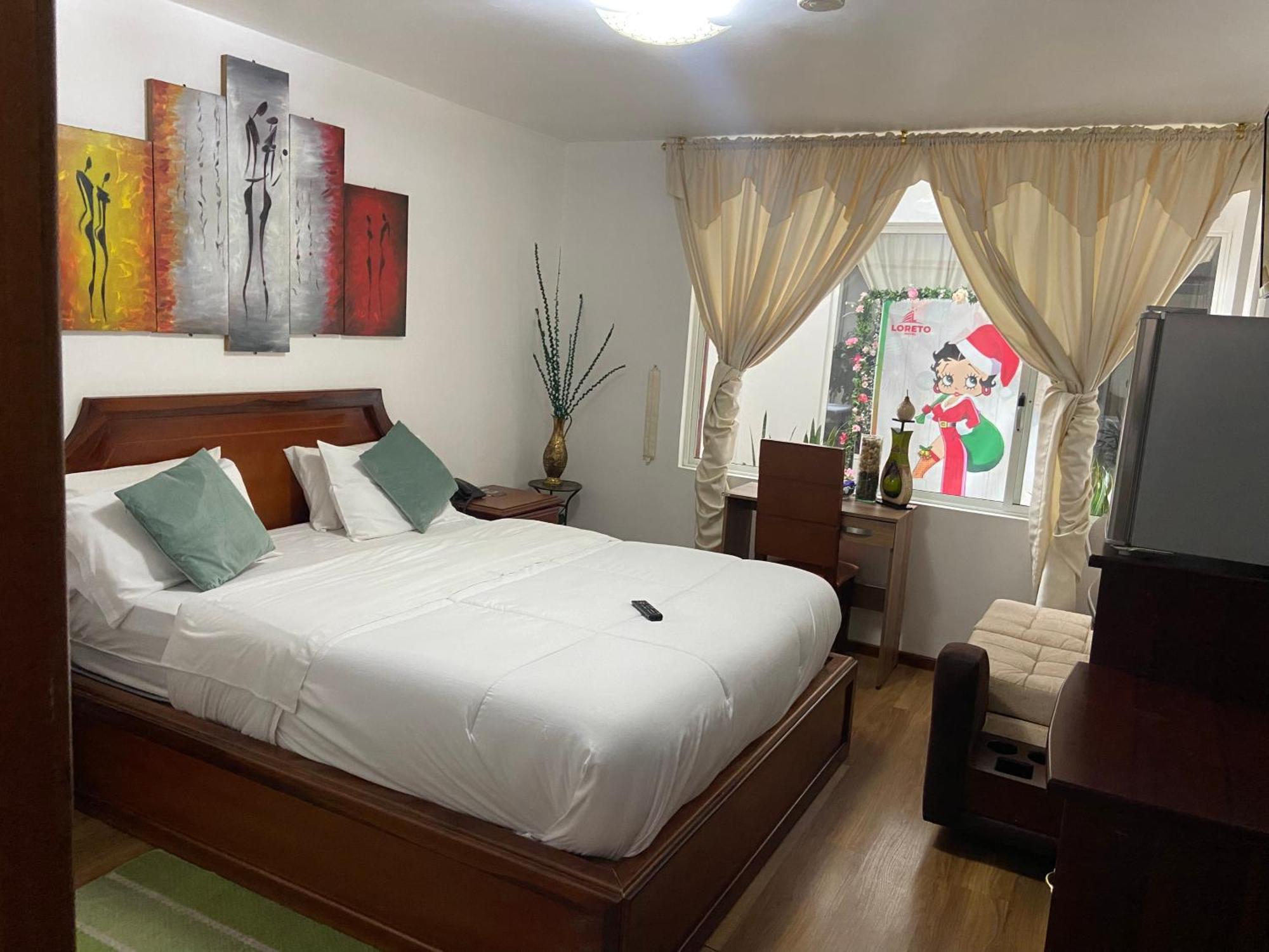 לטקונגה Loreto Hotel מראה חיצוני תמונה